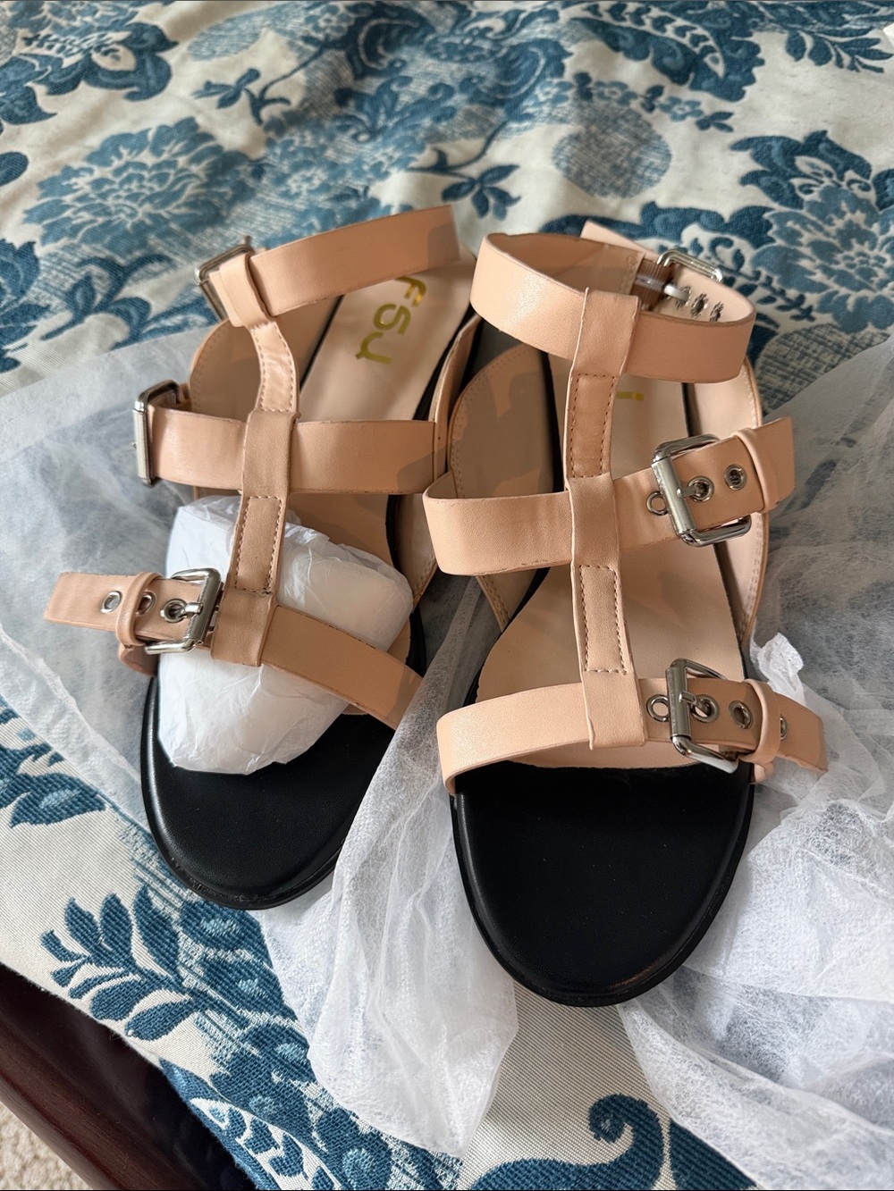 FSJ Peach Strappy Buckle Gladiator Sandals